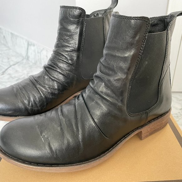 Hibou black leather ankle boots - Picture 3 of 12